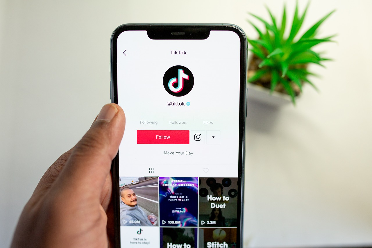 See These Best Tricks to Create the Most Viral Videos on TikTok