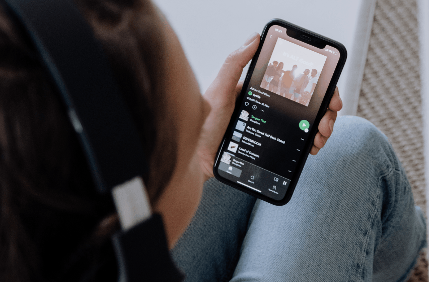 Make a Custom Playlist by Downloading the Spotify App