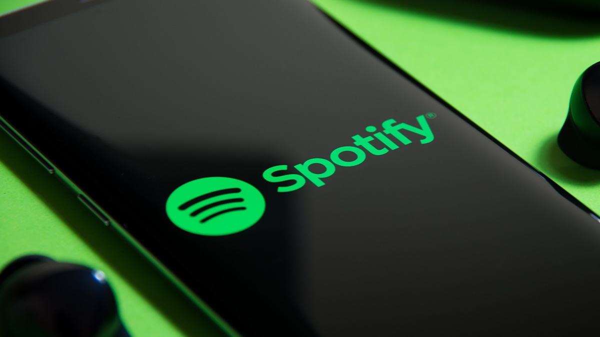 Offline Music on Mobile - Learn How to Download Spotify
