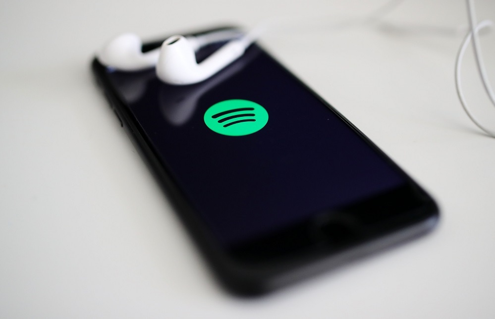 Offline Music on Mobile - Learn How to Download Spotify