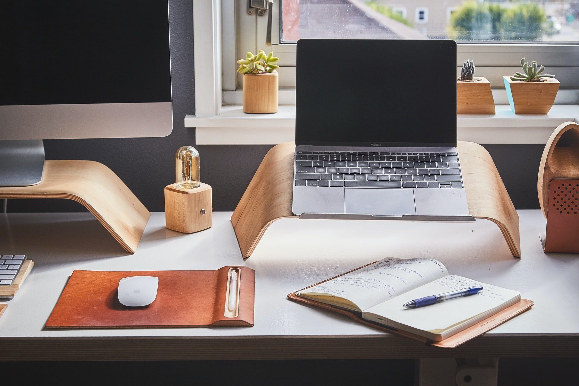 These Are the Essential Apps to Stay Organized in a Home Office
