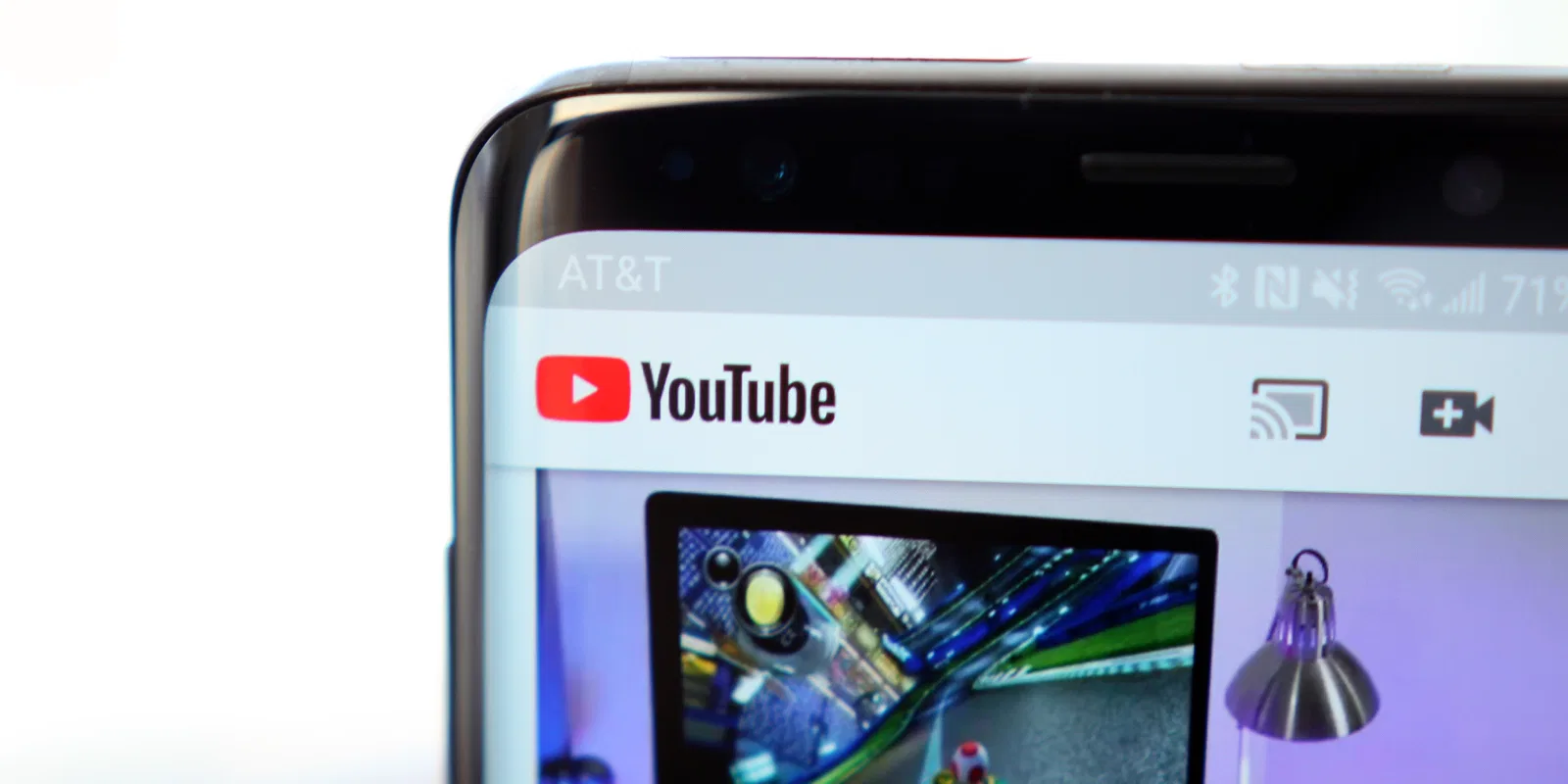 Find Out How it Is Possible to Listen to a Video on YouTube with the App Closed