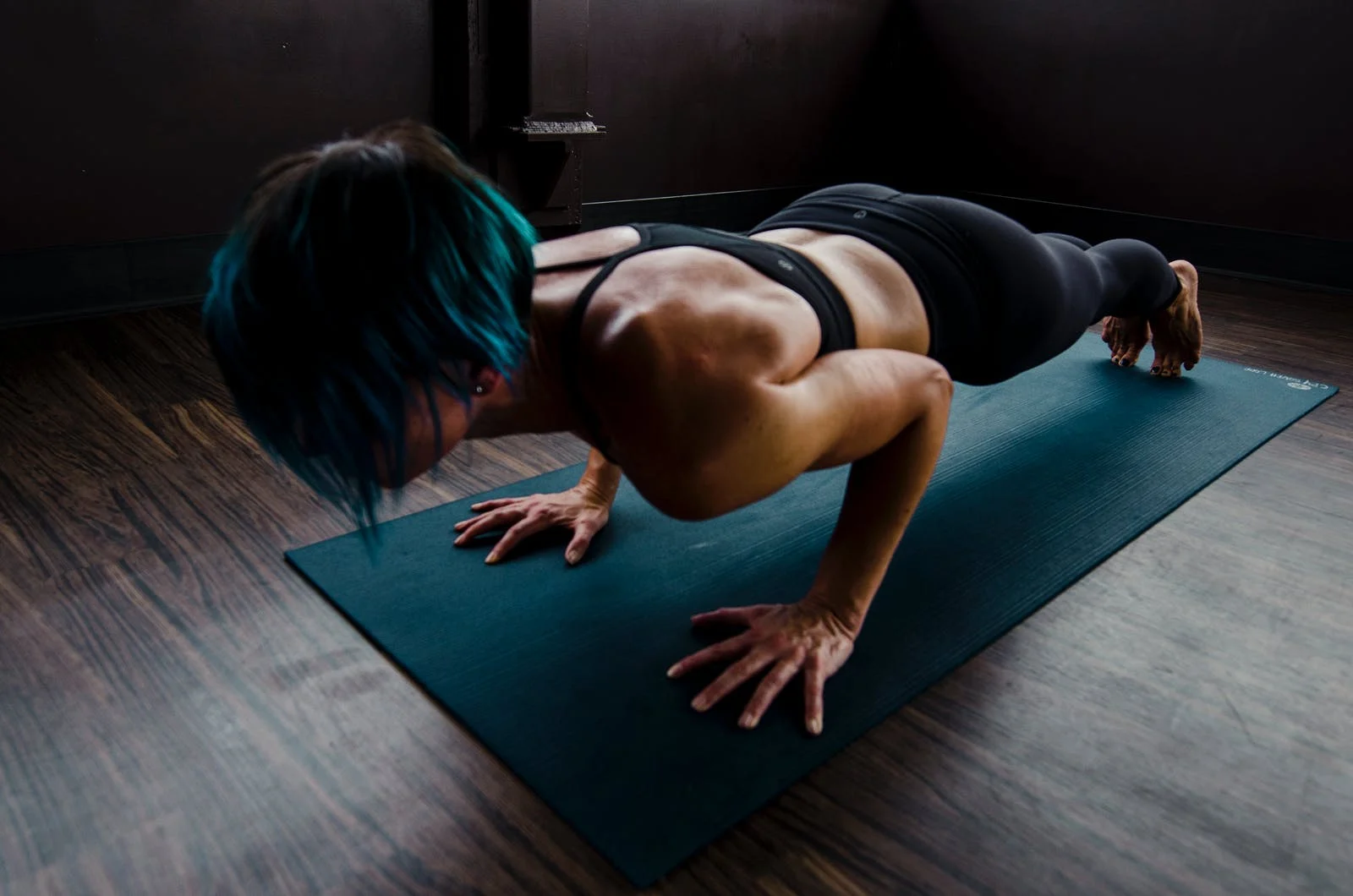 FitMe: 7-Minute Home Workouts - How to Download