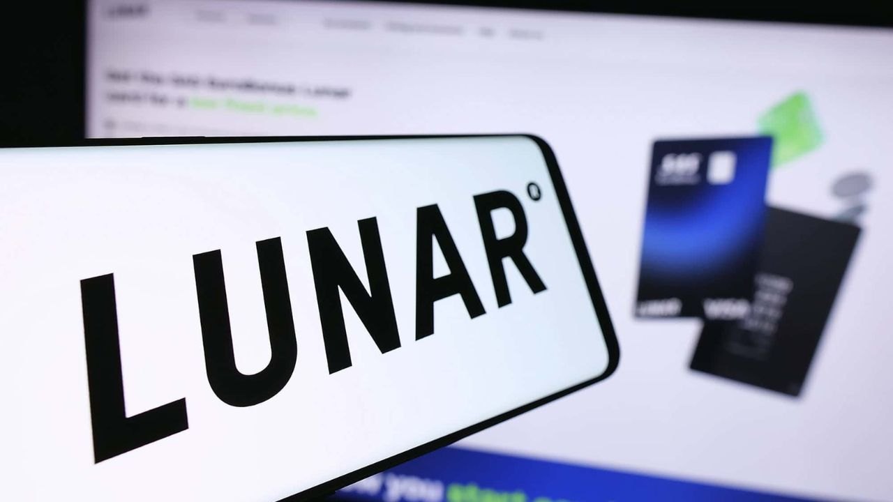 Lunar Digital Bank - How to Apply a Credit Card